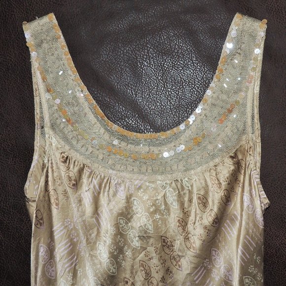 Old Navy Sequined Scoop Neck Embellished Stylized Leaf Pattern Silk Cami - Picture 2 of 4